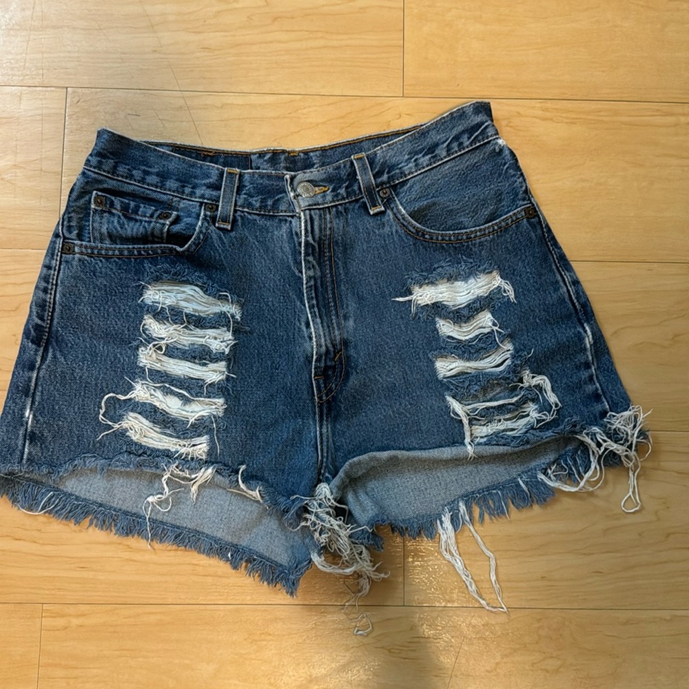 Levi’s 560 Loose Fit Straight Leg Distressed Denim Blue Short Size 10